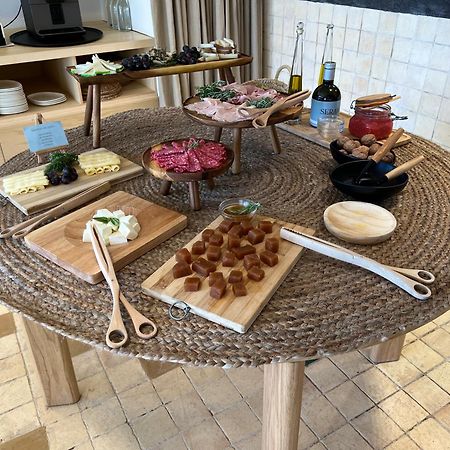 Hotel Serawa 莫莱拉 外观 照片